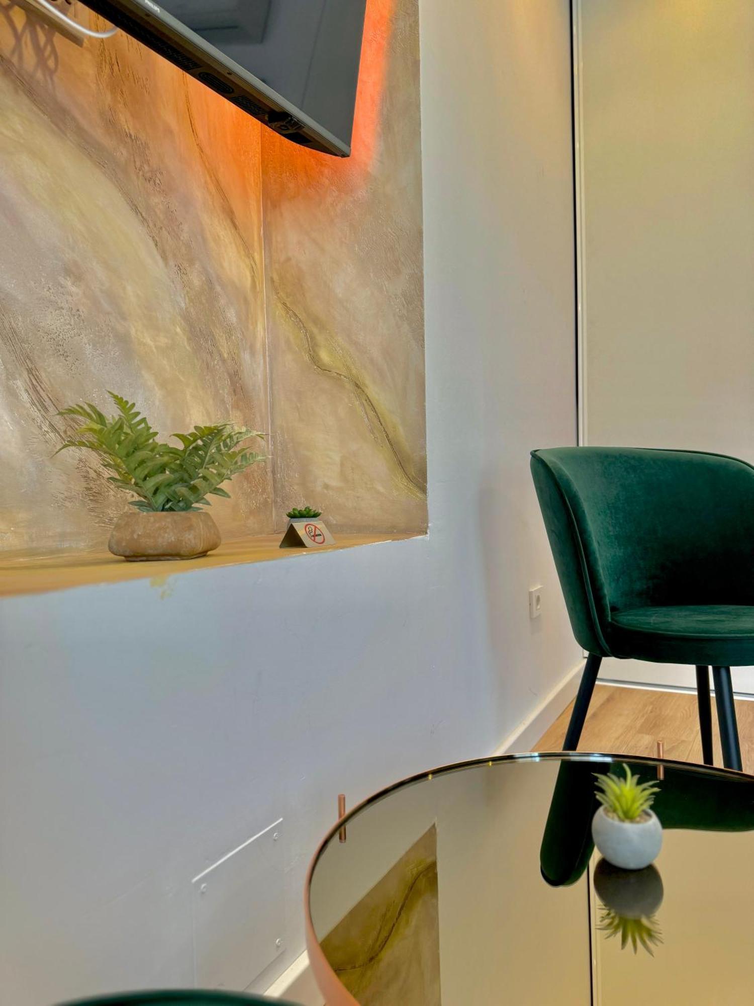 Blancris Boutique Apartment Брашов Екстериор снимка