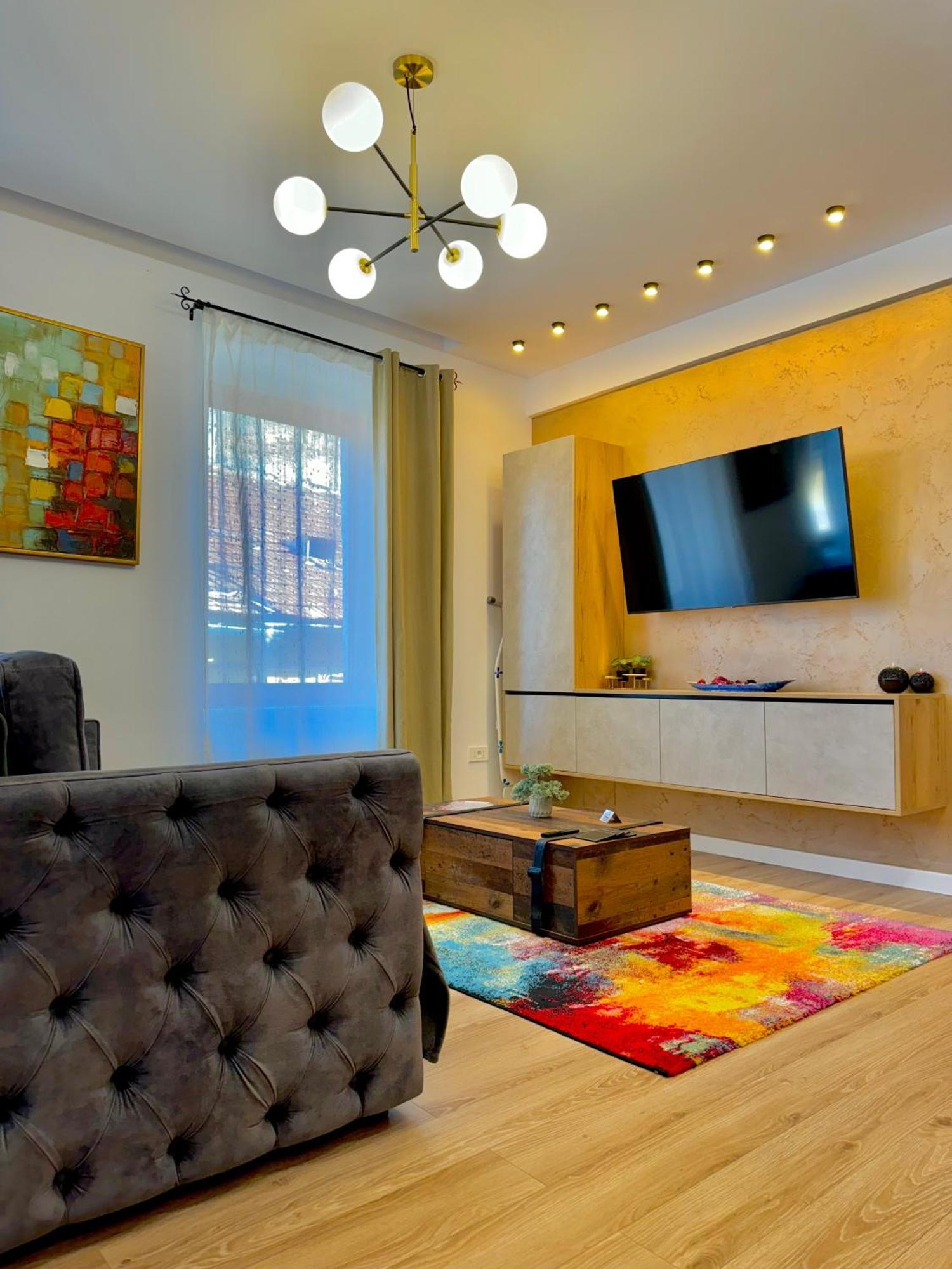 Blancris Boutique Apartment Брашов Екстериор снимка